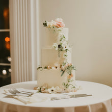 Load image into Gallery viewer, Wedding Cakes