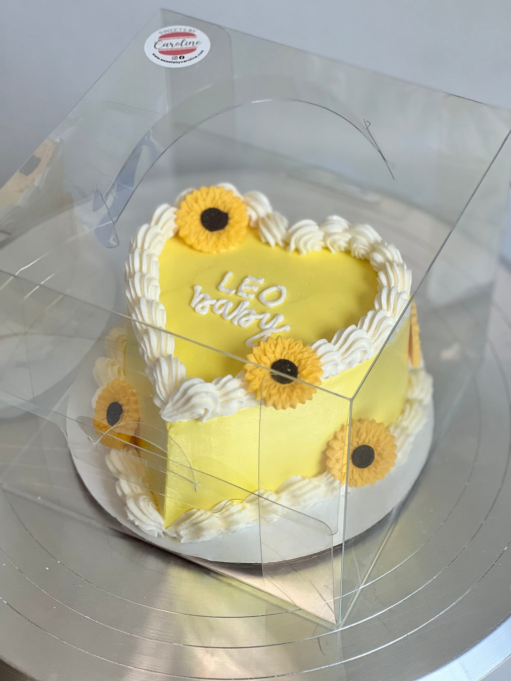 heart cake Leo Season